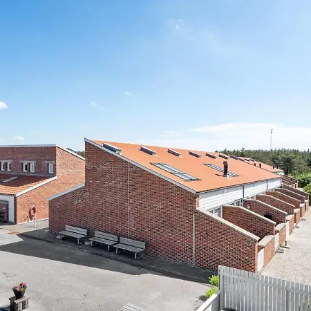 Apartment Skarp - 500m From The Sea In Nw Jutland By Interhome Lokken